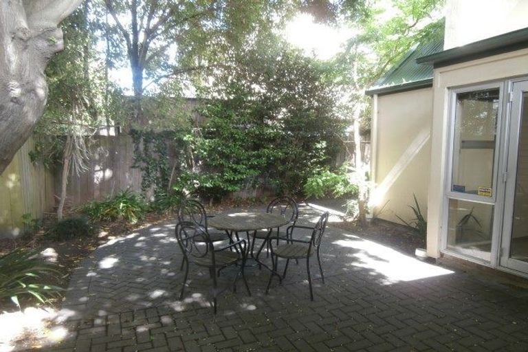 Photo of property in 31 Rhodes Street, Merivale, Christchurch, 8014