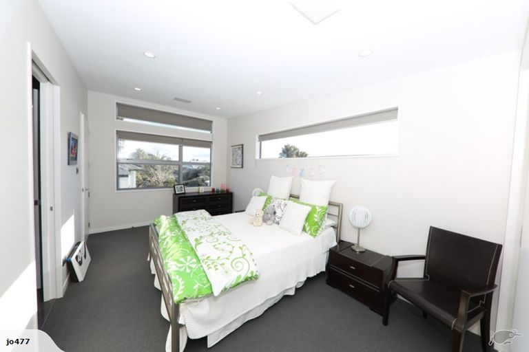 Photo of property in 25 St Michaels Avenue, Point Chevalier, Auckland, 1022