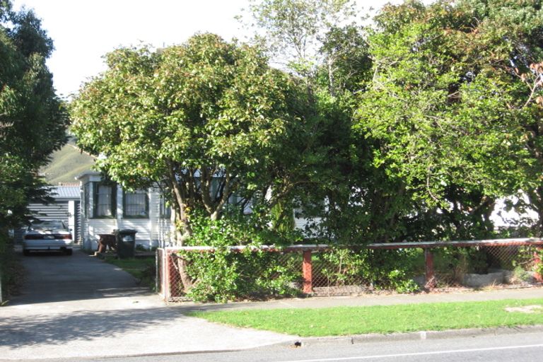 Photo of property in 354 Cambridge Terrace, Naenae, Lower Hutt, 5011