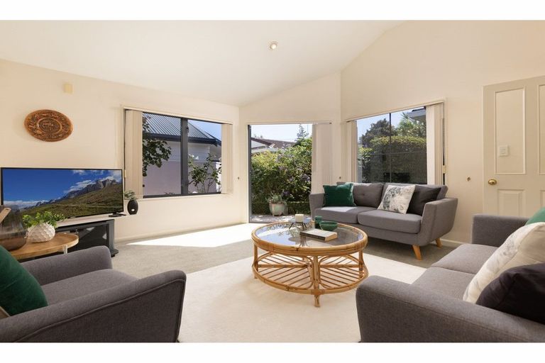 Photo of property in 480b Devonport Road, Tauranga South, Tauranga, 3112