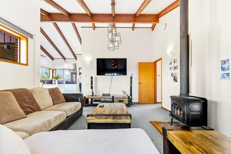 Photo of property in 8 Penton Road, Stanmore Bay, Whangaparaoa, 0932