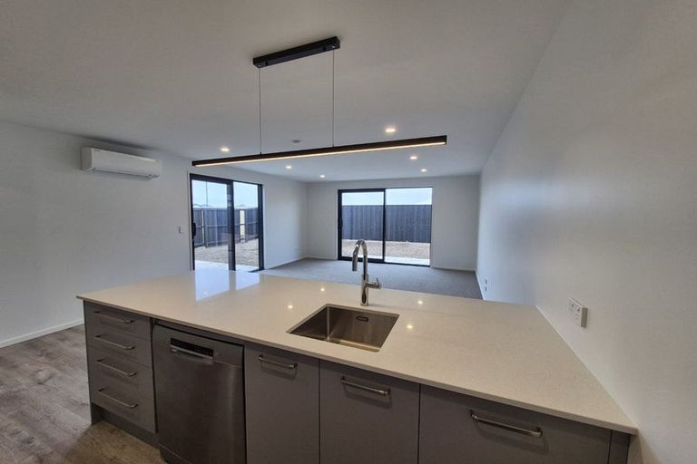 Photo of property in 40 Chartreuse Way, Rolleston, 7614