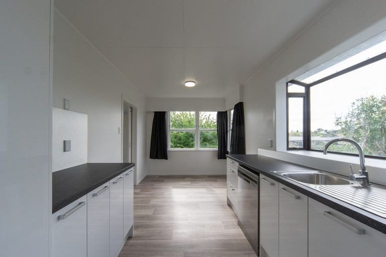 Photo of property in 22 Poaka Avenue, Dinsdale, Hamilton, 3204