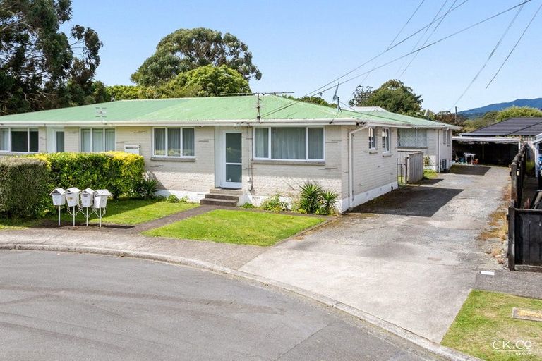 Photo of property in 1/12 Poplar Grove, Ebdentown, Upper Hutt, 5018
