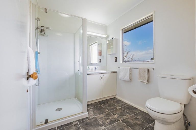 Photo of property in 26 Marchant Place, Westown, New Plymouth, 4310