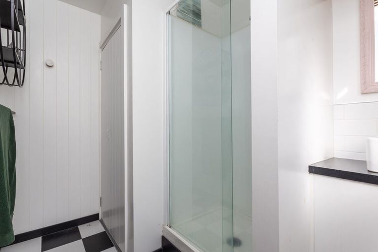 Photo of property in 7/2 Herne Bay Road, Herne Bay, Auckland, 1011