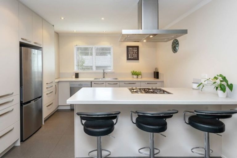 Photo of property in 2/10a Baird Street, Howick, Auckland, 2014