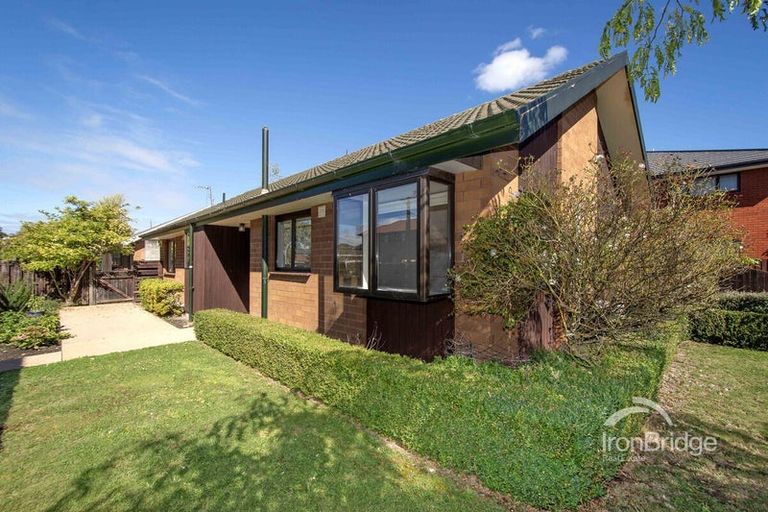 Photo of property in 21 Angela Street, Upper Riccarton, Christchurch, 8041
