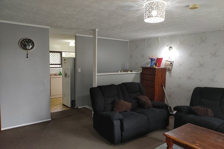 Photo of property in 3/15 Seabrook Avenue, New Lynn, Auckland, 0600