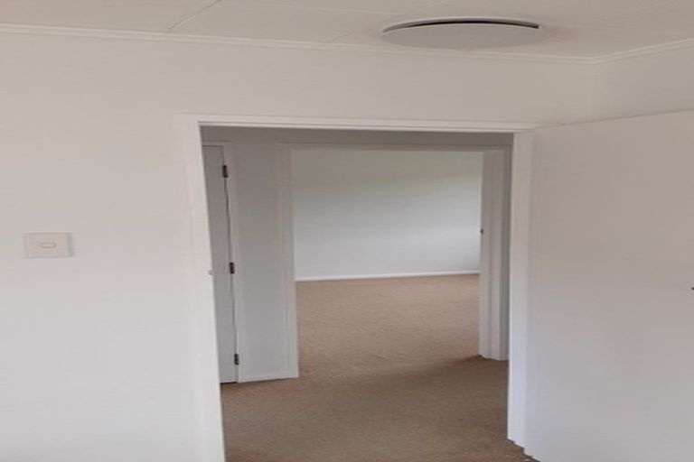 Photo of property in 2/306 Wellington Road, Wainuiomata, Lower Hutt, 5014