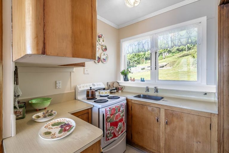 Photo of property in 78 Marine Parade, Bluff, 9814