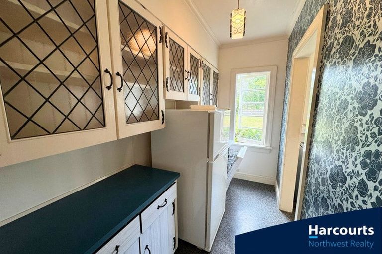 Photo of property in 86 Tawa Road, Kumeu, 0891