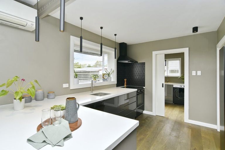 Photo of property in 5 Erin Crescent, Mairehau, Christchurch, 8013