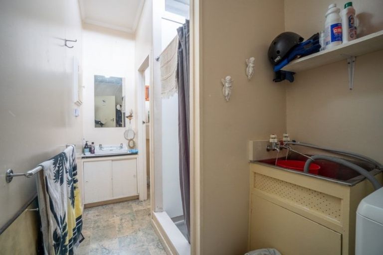 Photo of property in 90 Victoria Avenue, Palmerston North, 4410