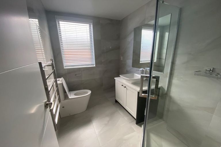 Photo of property in 92 Tir Conaill Avenue, Flat Bush, Auckland, 2019