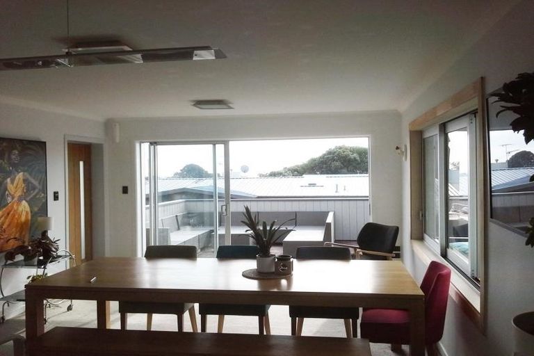 Photo of property in 53 Calvert Road, Lynmouth, New Plymouth, 4310