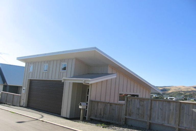 Photo of property in 43 Hawtrey Terrace, Churton Park, Wellington, 6037