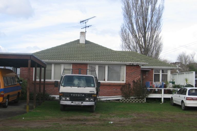 Photo of property in 10 Calvert Street, Papakura, 2110