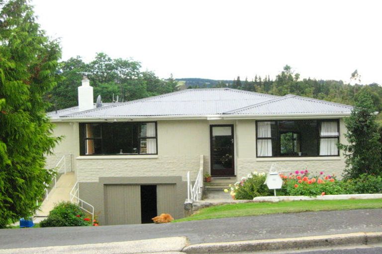 Photo of property in 16 Flower Street, Fairfield, Dunedin, 9018