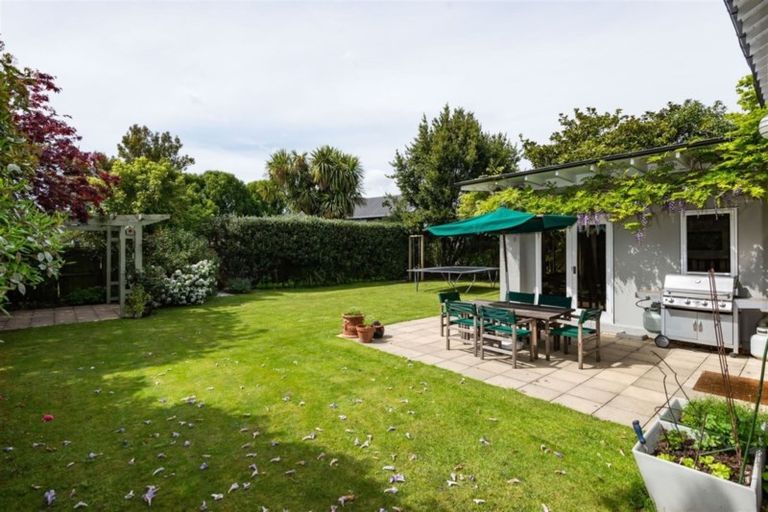 Photo of property in 152 Clyde Road, Burnside, Christchurch, 8053
