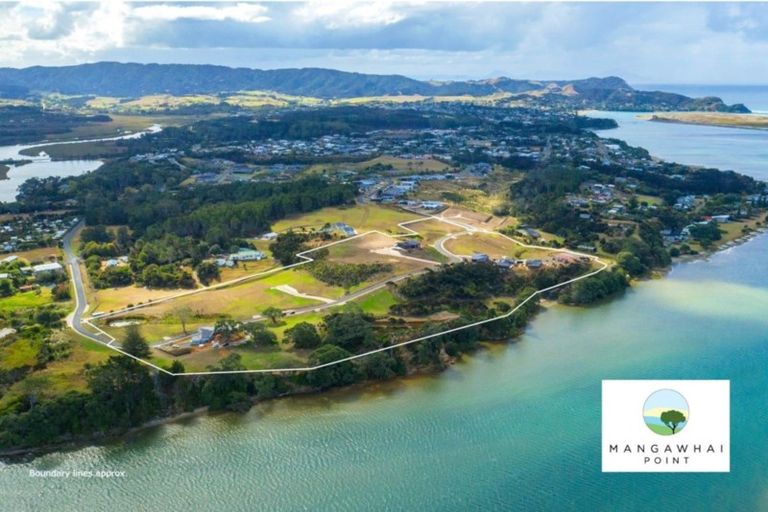 Photo of property in 1 Garden Way, Mangawhai Heads, Mangawhai, 0505