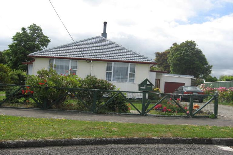 Photo of property in 3 Victoria Street, Pahiatua, 4910