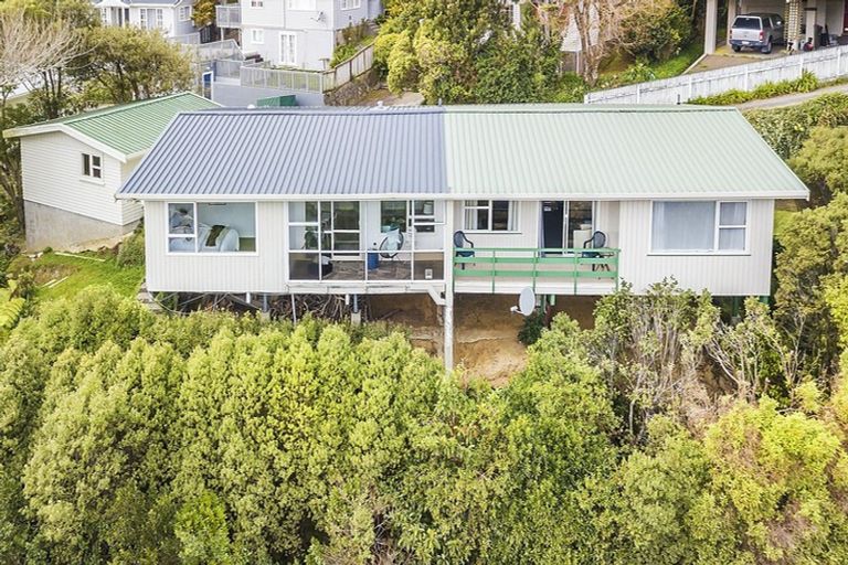 Photo of property in 2/14 Astor Street, Karori, Wellington, 6012