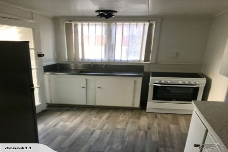 Photo of property in 2/7 Duke Street, Papakura, 2110