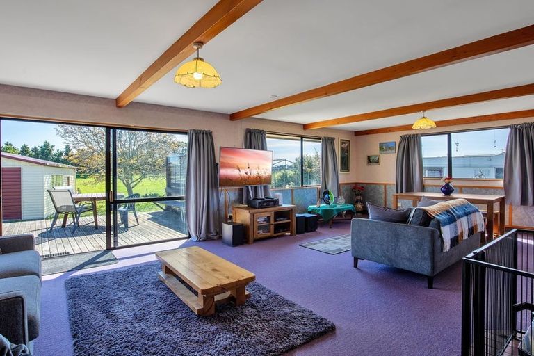 Photo of property in 10 White Street, Glenavy, Waimate, 7980