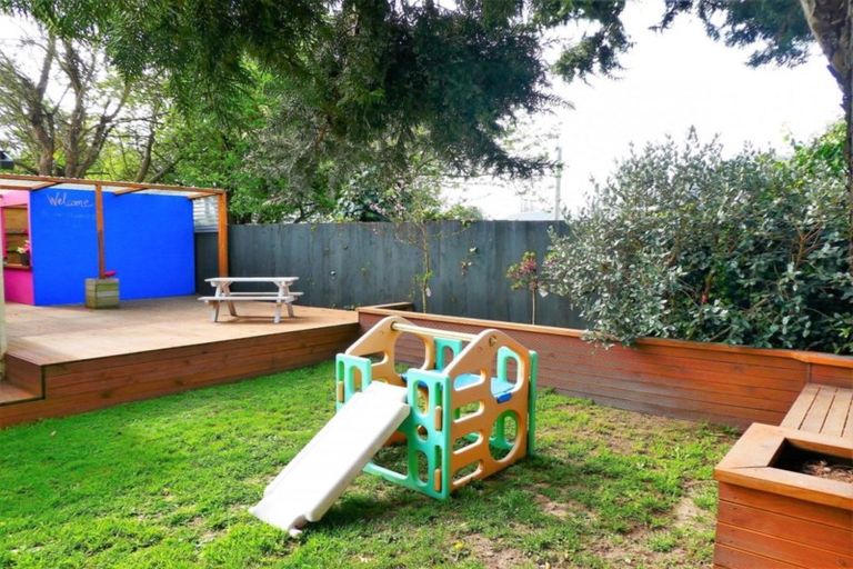 Photo of property in 38 North Parade, Richmond, Christchurch, 8013