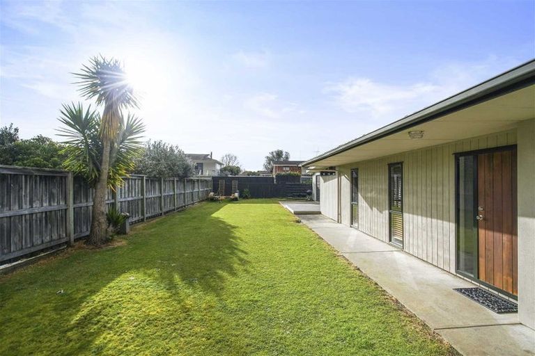 Photo of property in 33 Glen Lynne Avenue, Queenwood, Hamilton, 3210