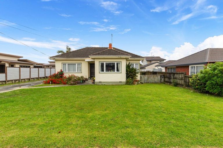 Photo of property in 105 Studholme Street, Morrinsville, 3300