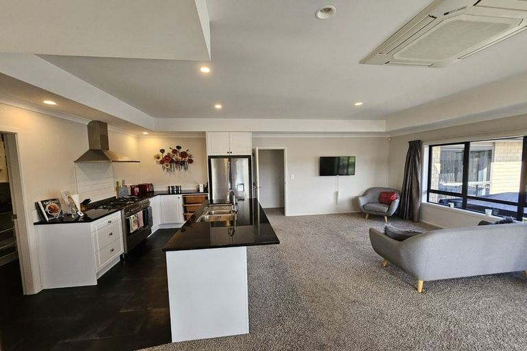 Photo of property in 14 Caldera Crescent, Pyes Pa, Tauranga, 3112