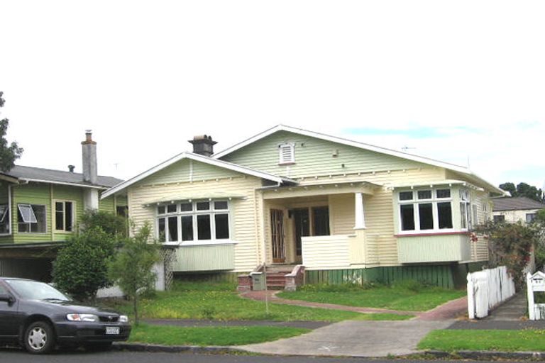 Photo of property in 96 Shackleton Road, Mount Eden, Auckland, 1024