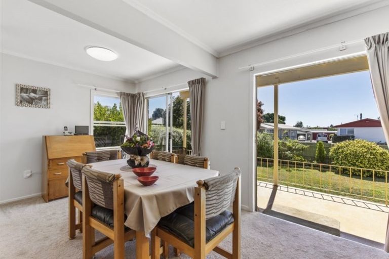 Photo of property in 3 Rosalind Street, Deanwell, Hamilton, 3206