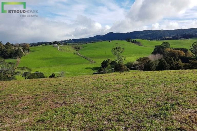 Photo of property in 17 Tamahunga Drive, Matakana, 0985
