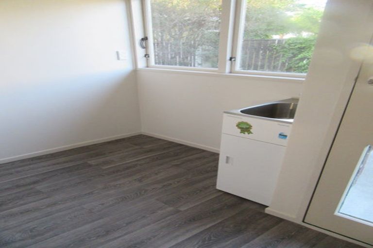 Photo of property in 16 Montana Road, Totara Park, Upper Hutt, 5018