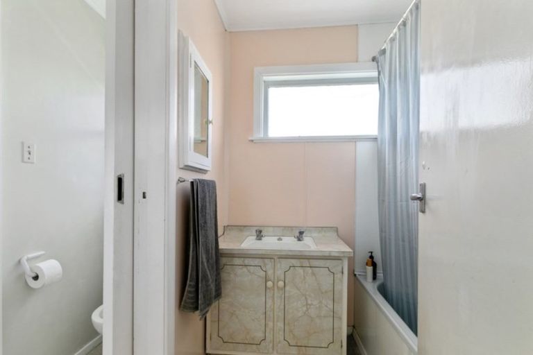 Photo of property in 16 Hay Street, Wainuiomata, Lower Hutt, 5014