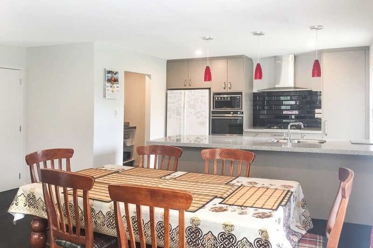 Photo of property in 299 Halswell Junction Road, Halswell, Christchurch, 8025