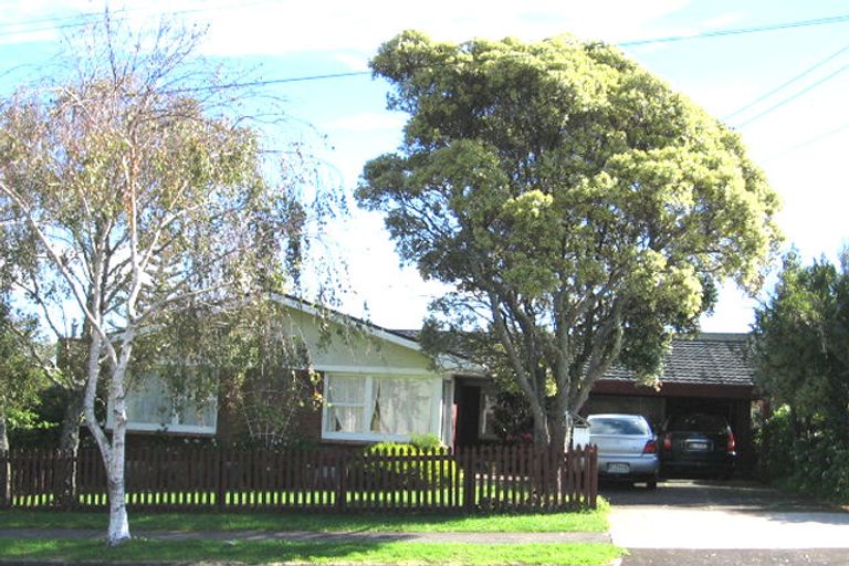 Photo of property in 231 Bucklands Beach Road, Bucklands Beach, Auckland, 2012