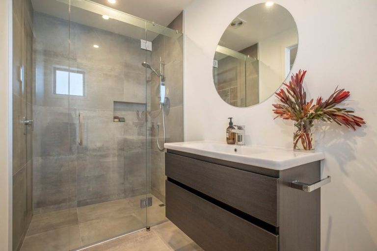 Photo of property in 6 Platinum Ridge, Wanaka, 9305