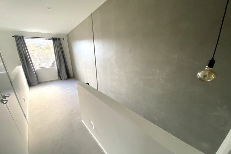 Photo of property in 5 Te Ara O Paetutu, Petone, Lower Hutt, 5012