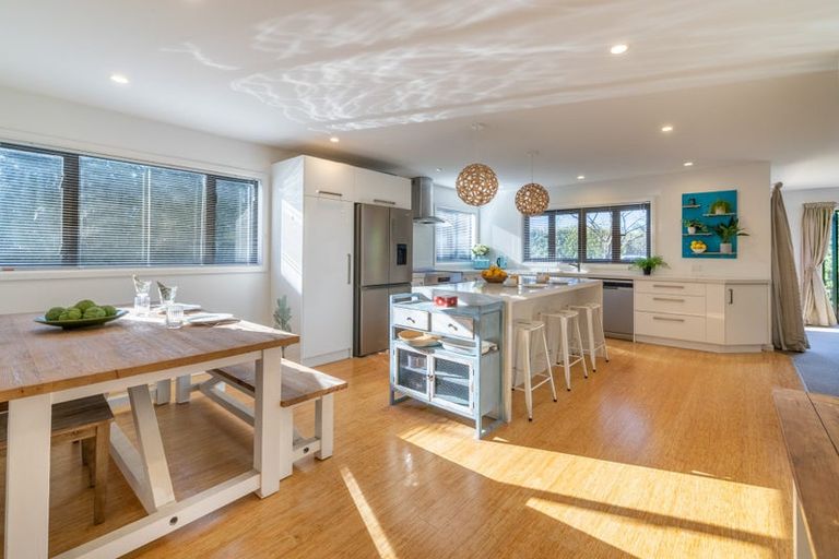 Photo of property in 90 Gillies Crescent, Waimarama, Havelock North, 4294