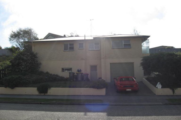 Photo of property in 12 Clyde Carr Crescent, Waimataitai, Timaru, 7910