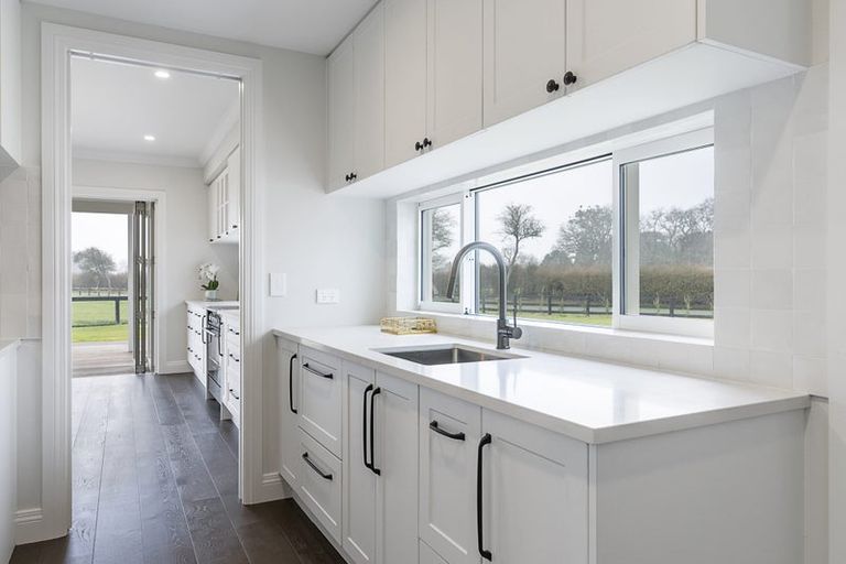 Photo of property in 4 Sunline Drive, Leamington, Cambridge, 3432