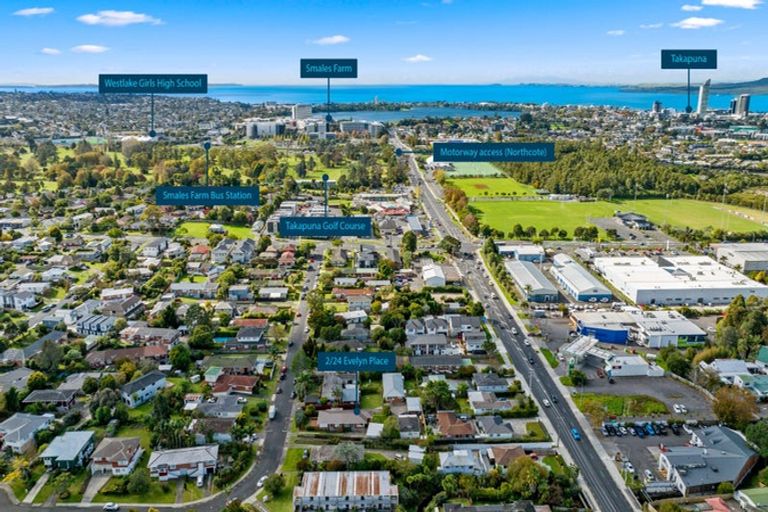 Photo of property in 2/24 Evelyn Place, Hillcrest, Auckland, 0627