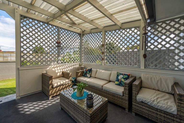 Photo of property in 18 Mcnaughton Place, Onekawa, Napier, 4110