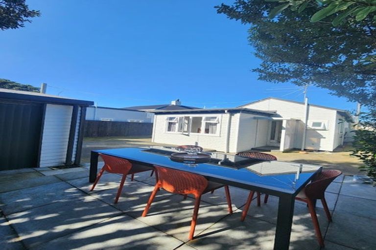 Photo of property in 15 Oriental Street, Petone, Lower Hutt, 5012