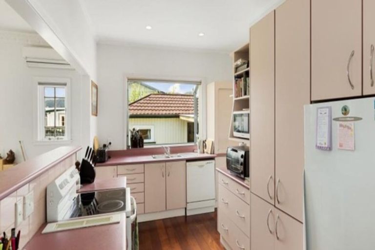 Photo of property in 2 Mahoe Street, Hutt Central, Lower Hutt, 5010