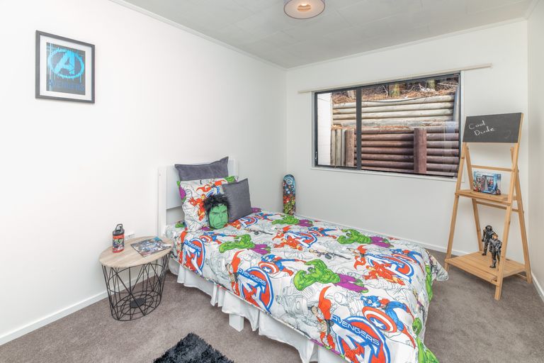 Photo of property in 64 Effingham Street, North New Brighton, Christchurch, 8083